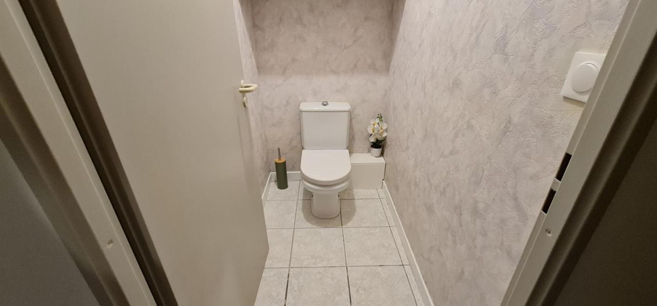 T2 55m² Confort Avec Jardin. Cuisine Et Equipements Neufs. Wifi Tv Parking
